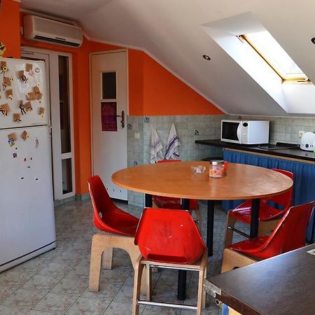 Wanted Hostel Lviv Exterior photo