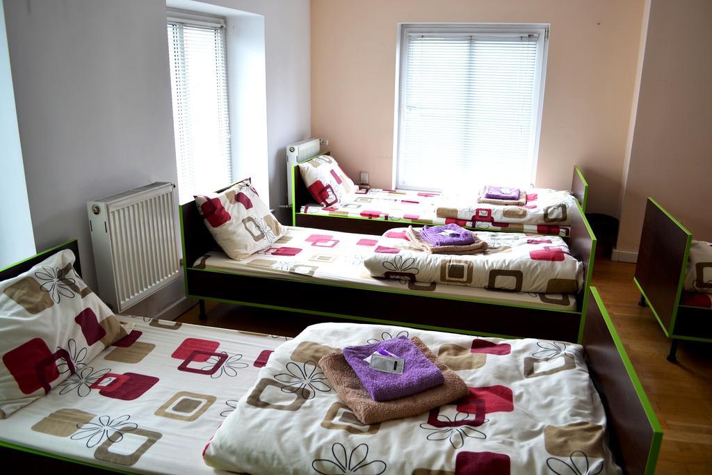 Wanted Hostel Lviv Exterior photo
