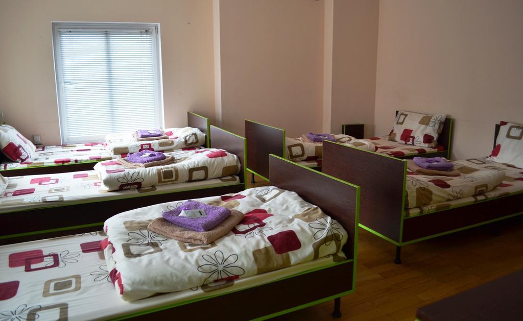 Wanted Hostel Lviv Exterior photo