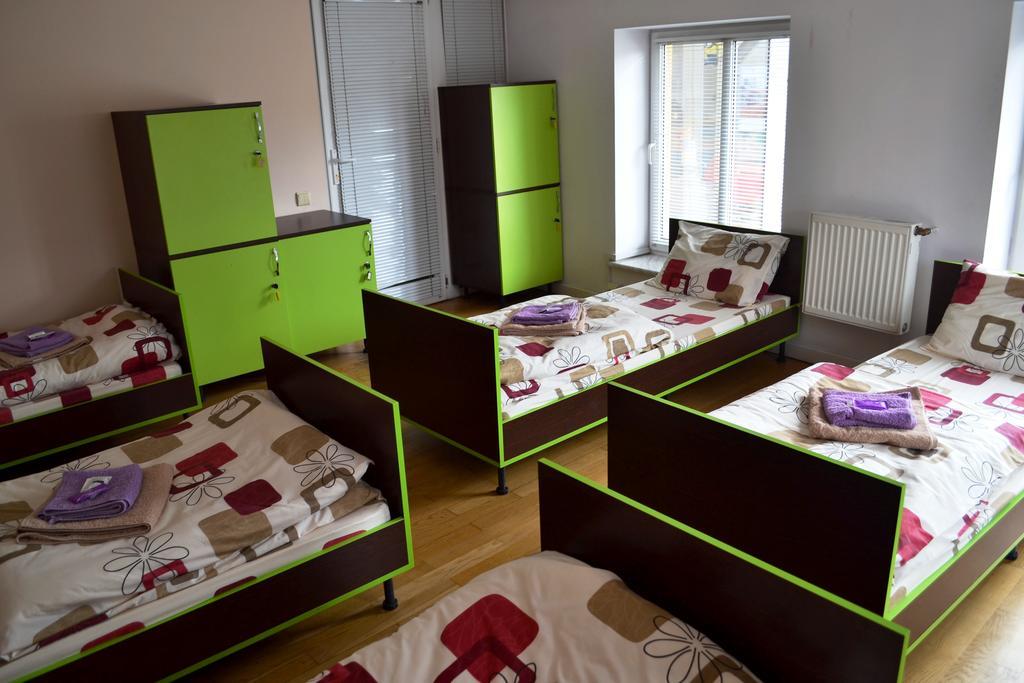 Wanted Hostel Lviv Exterior photo