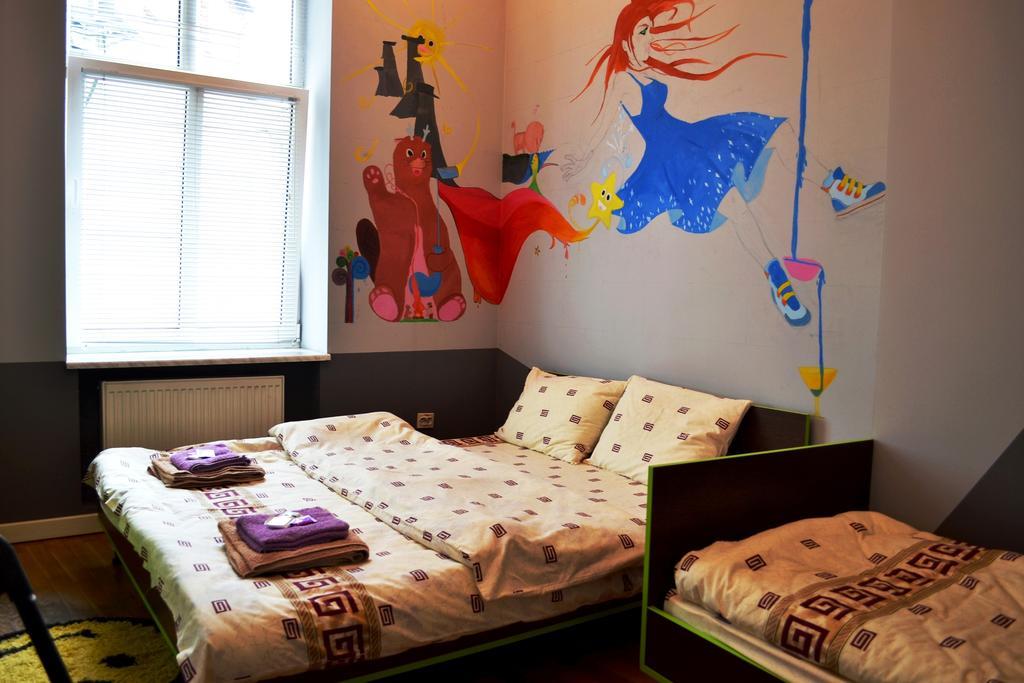Wanted Hostel Lviv Exterior photo